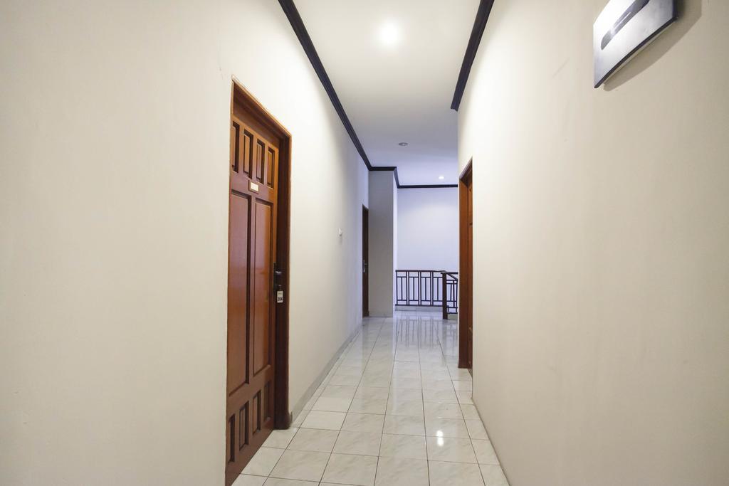Reddoorz Near Juanda Airport T1 Hotel Brebek Exterior photo