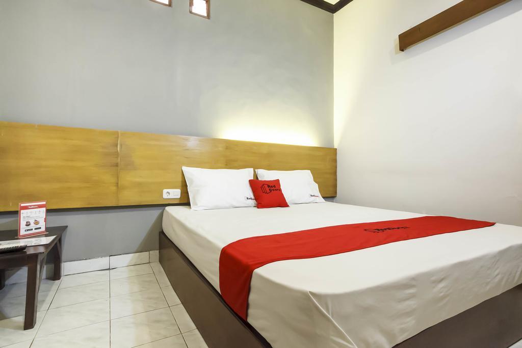 Reddoorz Near Juanda Airport T1 Hotel Brebek Exterior photo