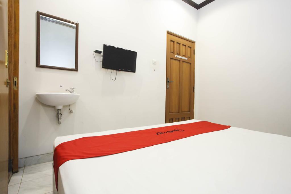 Reddoorz Near Juanda Airport T1 Hotel Brebek Exterior photo