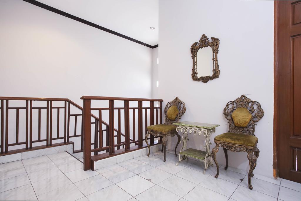 Reddoorz Near Juanda Airport T1 Hotel Brebek Exterior photo