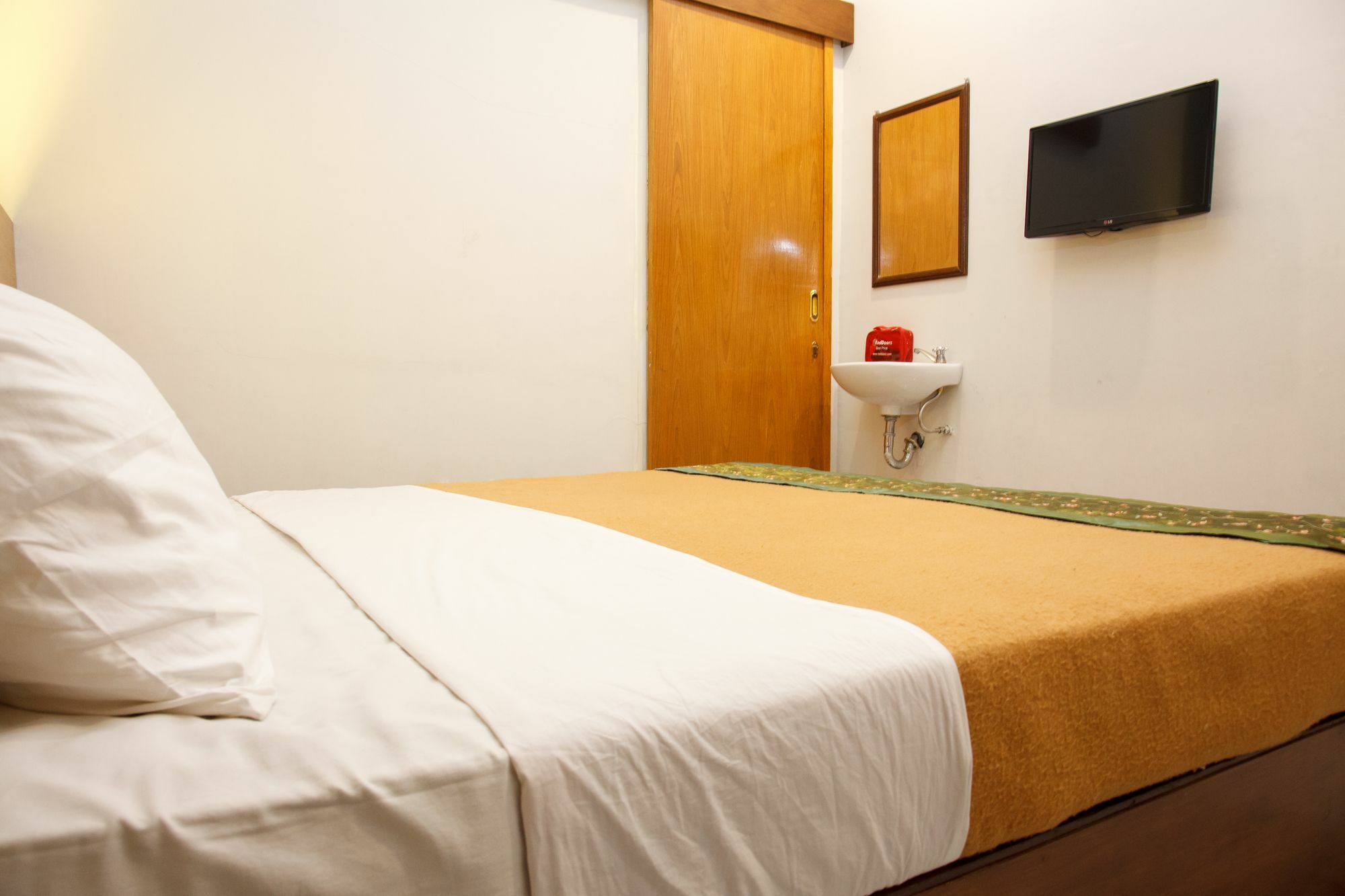 Reddoorz Near Juanda Airport T1 Hotel Brebek Exterior photo