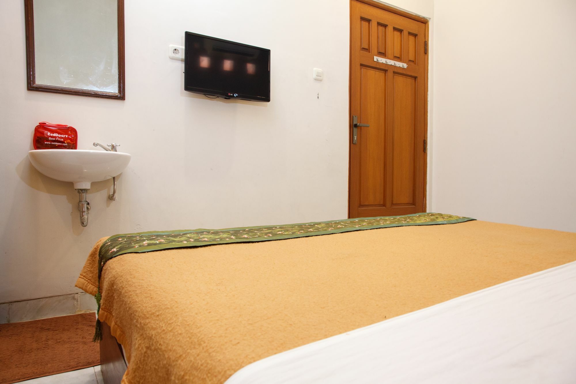 Reddoorz Near Juanda Airport T1 Hotel Brebek Exterior photo